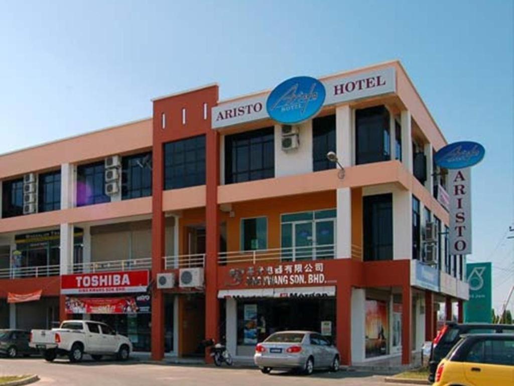 Aristo Hotel @ Putatan Kota Kinabalu Exterior foto